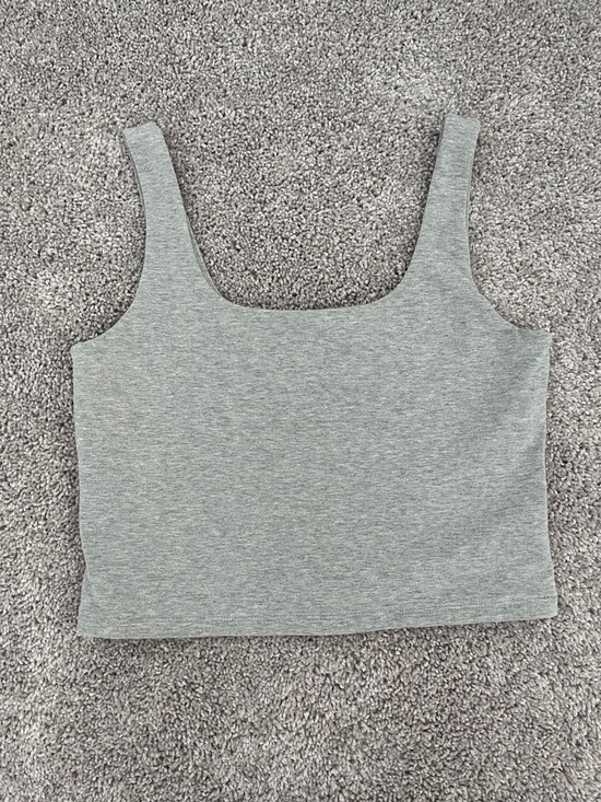 GAP Tops - GAP Gray Cropped Tank NWOT